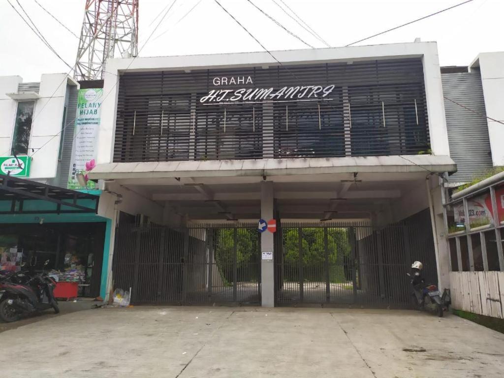 Graha Ht Sumantri Mitra Reddoorz Ξενοδοχείο Tasikmalaya Εξωτερικό φωτογραφία