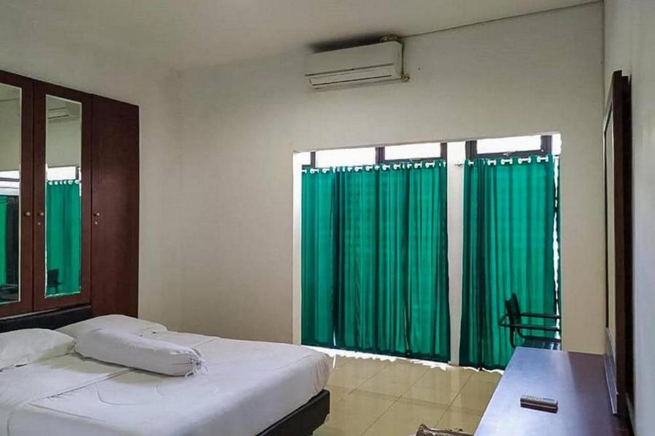 Graha Ht Sumantri Mitra Reddoorz Ξενοδοχείο Tasikmalaya Εξωτερικό φωτογραφία